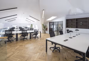 33 Person Managed Space