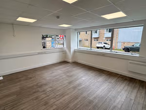 4 Person Private Office