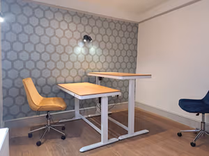 1 Person Private Office