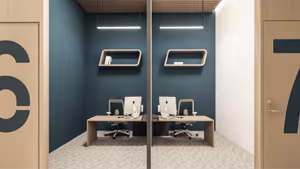 1 Person Coworking Desk