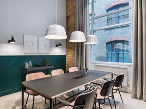 28 Person Enterprise Suite