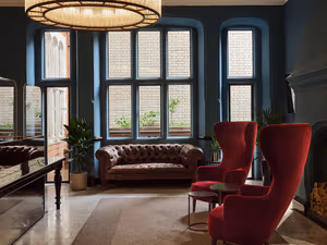 4 Person Private Office