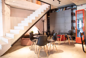 1 Person Coworking Desk