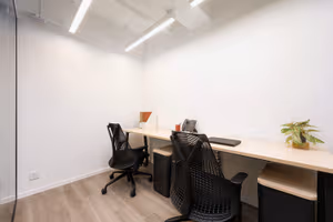 9 Person Private Office