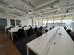 55 Person Coworking Desk