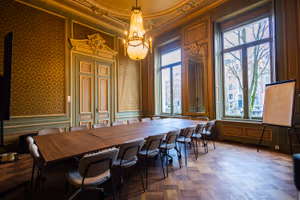 5 Person Private Office