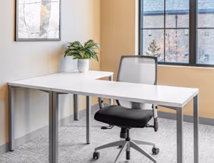 1 Person Coworking Desk