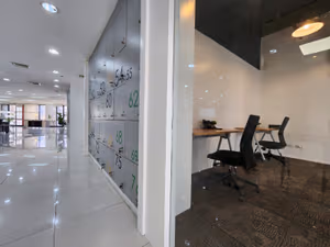 3 Person Coworking Desk