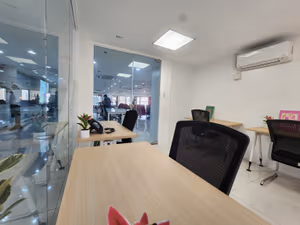 5 Person Coworking Desk