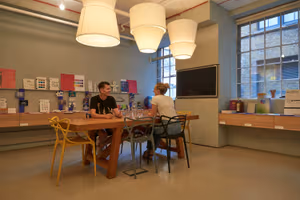 20 Person Coworking Desk