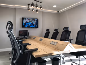 1 Person Private Office