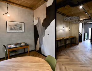 4 Person Coworking Desk