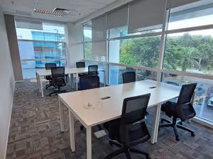 1 Person Coworking Desk