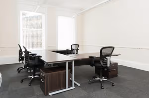 9 Person Coworking Desk