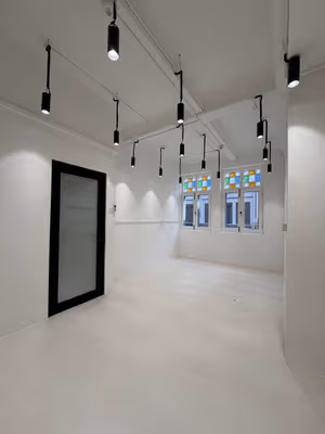 6 Person Private Office