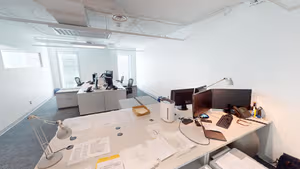 4 Person Coworking Desk