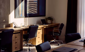 9 Person Private Office