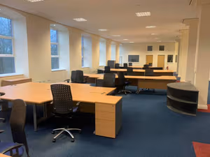 5 Person Private Office