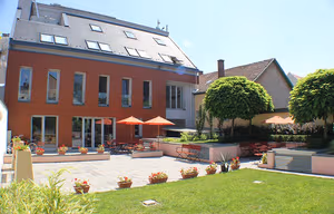 10 Person Private Office