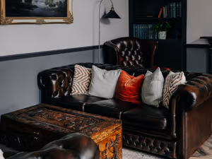 4 Person Private Office