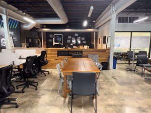 6 Person Coworking Desk