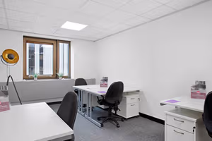 5 Person Private Office