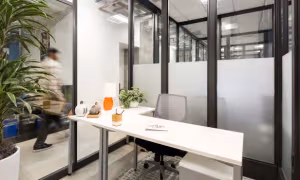 1 Person Coworking Desk