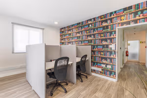 1 Person Shared Office