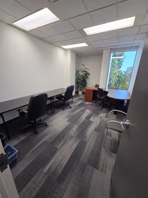 4 Person Private Office