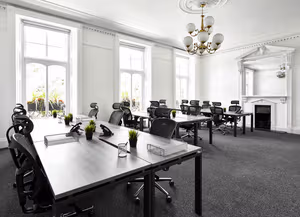 10 Person Private Office