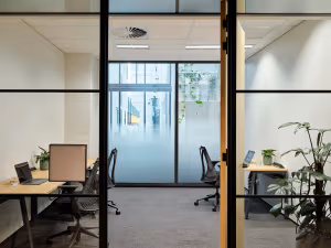 5 Person Coworking Desk