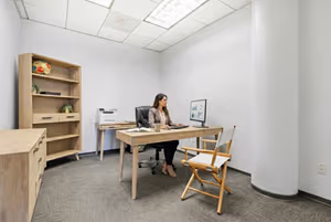 4 Person Private Office