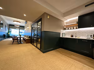 10 Person Private Office