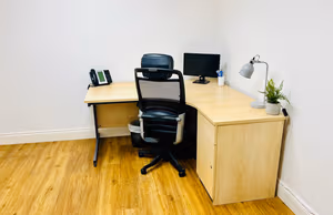 1 Person Private Office