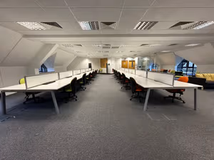 14 Person Private Office