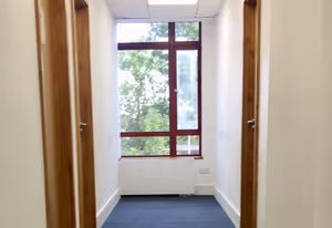 18 Person Private Office