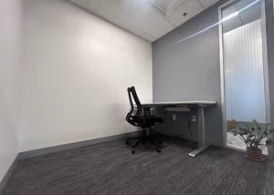 1 Person Private Office