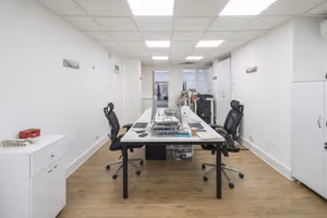 10 Person Private Office