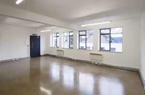 7 Person Private Office