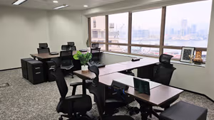 1 Person Shared Office