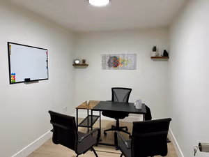 1 Person Private Office