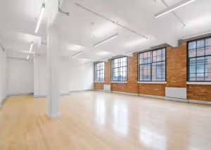 10 Person Private Office