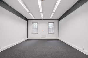 7 Person Private Office