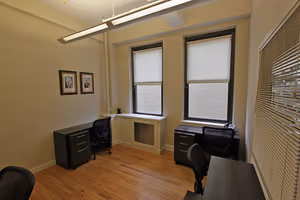 1 Person Private Office