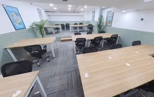 4 Person Coworking Desk