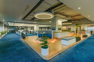 800 Person Private Office