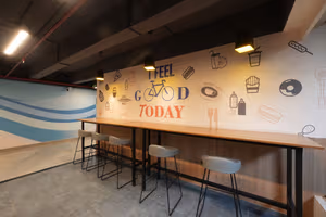 100 Person Private Office