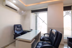 3 Person Coworking Desk