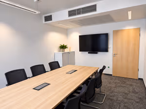 10 Person Private Office