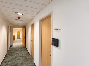 1 Person Private Office